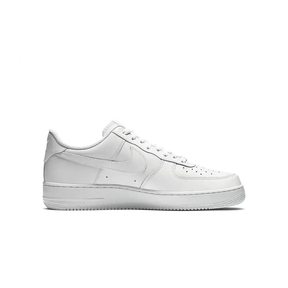 Air Force 1 '07 Low Triple White - Image 3