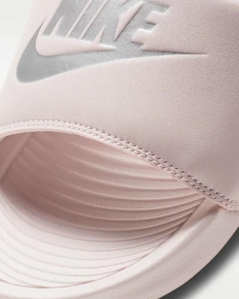 Nike Victori One Women's Slide - Image 15