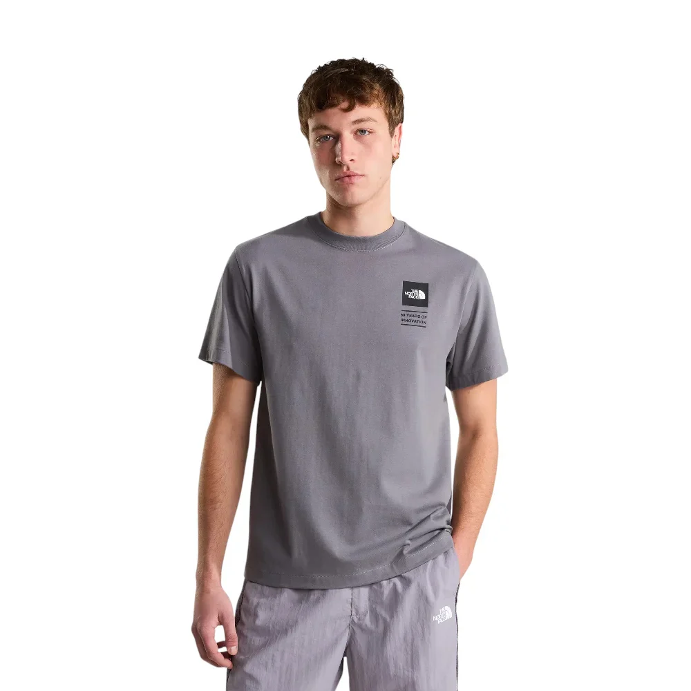 T-shirt The North Face Celebration Relaxed Perle Fumée - Image 3